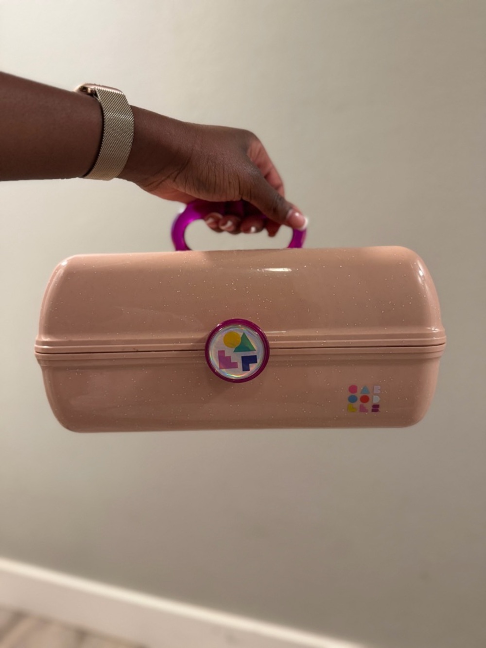 Vintage-Inspired Caboodles On-The-Go Girl Case - Rare Peach Sparkle